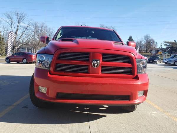 2011 Ram 1500 Crew Cab - Financing Available! - cars & trucks - by... for sale in Monroe, WI – photo 3