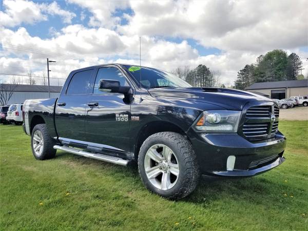 2014 RAM 1500 4WD Crew Cab 140 5 Sport - - by dealer for sale in Grant, MI – photo 3