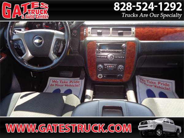 2012 Chevrolet Suburban 1500 LS 4WD V8 White - - by for sale in Franklin, NC – photo 16