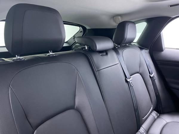 2018 Jag Jaguar FPACE 20d Premium Sport Utility 4D suv White -... for sale in Dallas, TX – photo 19