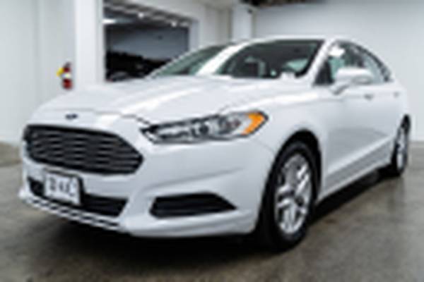 2014 Ford Fusion SE Sedan - cars & trucks - by dealer - vehicle... for sale in Milwaukie, OR – photo 3
