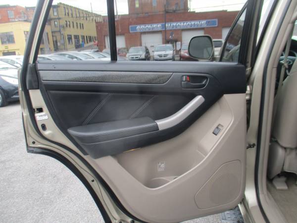 2005 Toyota 4Runner V8 Limited Clean Title/Sunroof & Leather for sale in Roanoke, VA – photo 19