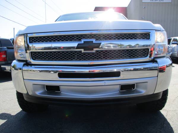 LIFTED 2013 CHEVY SILVERADO 1500 4X4 20" HOSTILES *NEW 33X12.50 MT'S!* for sale in KERNERSVILLE, NC – photo 8