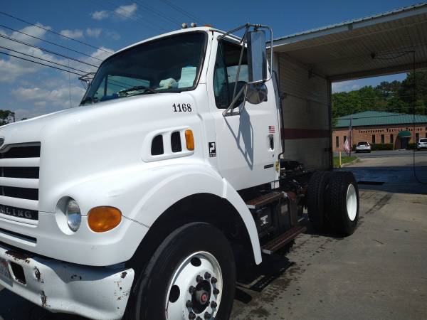 02 STERLING SINGle axle day Cab powerful cat/automatic 6 speed for sale in Dalton, GA – photo 2