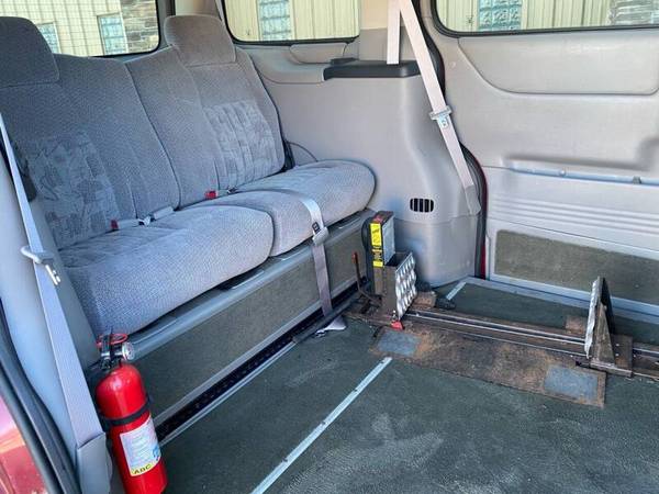 2005 Pontiac Montana Braun Entervan - 1 owner - Only 68,000 Miles -... for sale in Lakemore, PA – photo 11