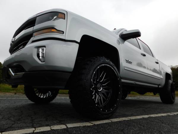 LIFTED 18 CHEVY SILVERADO LT Z71 CREW 4X4 22X12 *NEW 33X12.50 MT'S!!... for sale in KERNERSVILLE, NC – photo 11