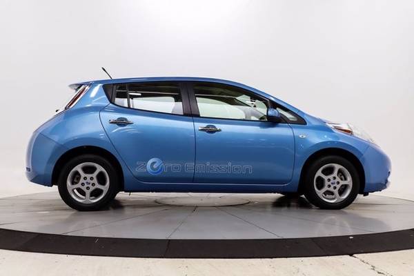 2011 Nissan Leaf SL - - by dealer - vehicle automotive for sale in Bloomington, MN – photo 8
