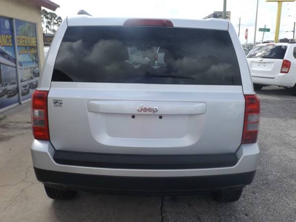 2011 Jeep Patriot FWD 4dr Sport with Fold-away manual mirrors for sale in Fort Myers, FL – photo 16