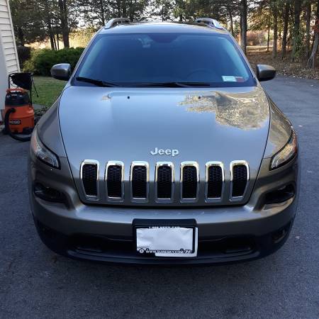 2017 Jeep Cherokee for sale in Chester, NY – photo 18
