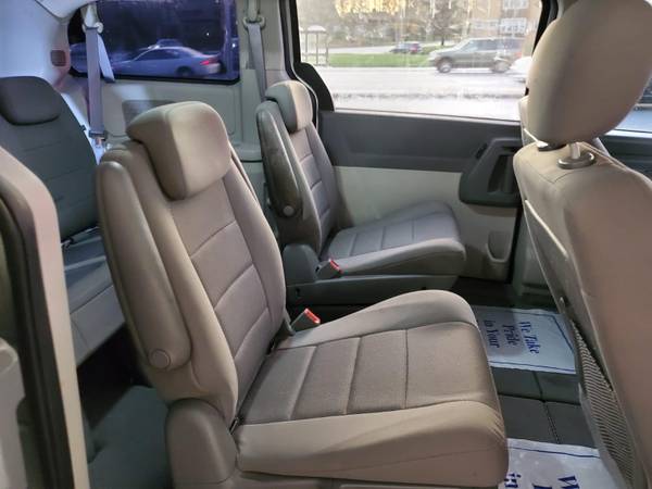 2009 DODGE GRAND CARAVAN - cars & trucks - by dealer - vehicle... for sale in MILWAUKEE WI 53209, WI – photo 15