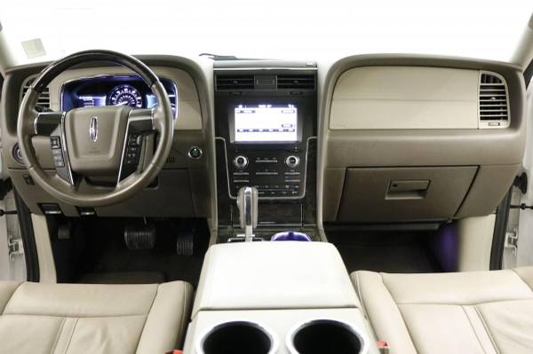 BLUETOOTH White 2017 Lincoln Navigator Select 4X4 4WD SUV CAMERA for sale in Clinton, KS – photo 6