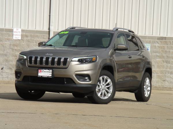 2019 Jeep Cherokee Latitude - cars & trucks - by dealer - vehicle... for sale in Glen Carbon, MO – photo 9