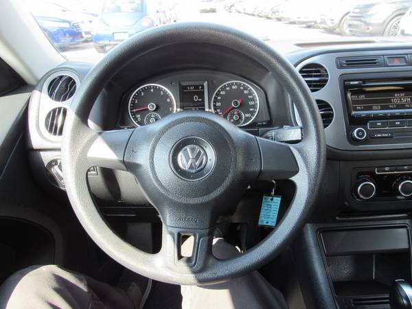 2012 Volkswagen Tiguan 4Motion - cars & trucks - by dealer - vehicle... for sale in Rockford, WI – photo 21