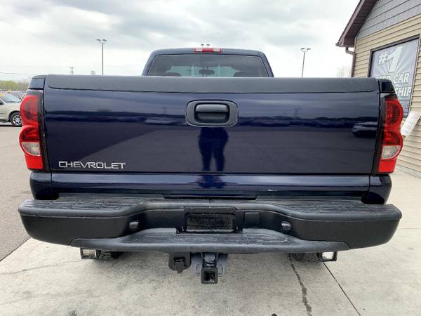 2006 Chevrolet Silverado 2500HD 4WD - - by dealer for sale in Chesaning, MI – photo 4
