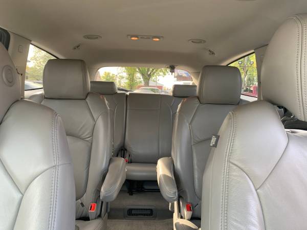 ★★★ 2014 Buick Enclave AWD / 3rd Row w/ Captain's Seats! ★★★ - cars... for sale in Grand Forks, ND – photo 16