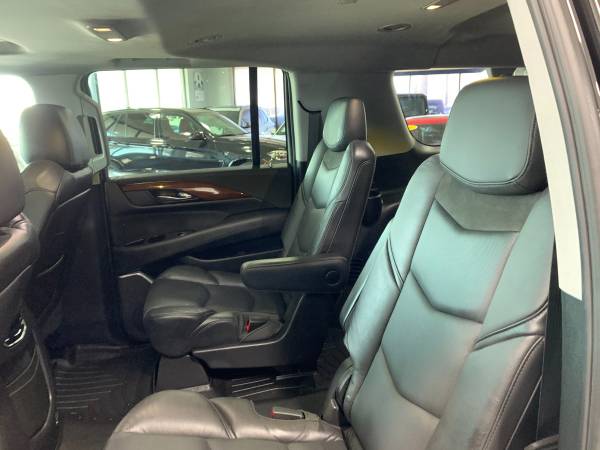2020 Cadillac Escalade ESV Luxury - - by dealer for sale in Springfield, IL – photo 10