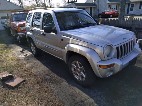 2004 Jeep Liberty 4WD Automatic for sale in Wolcott, CT – photo 2