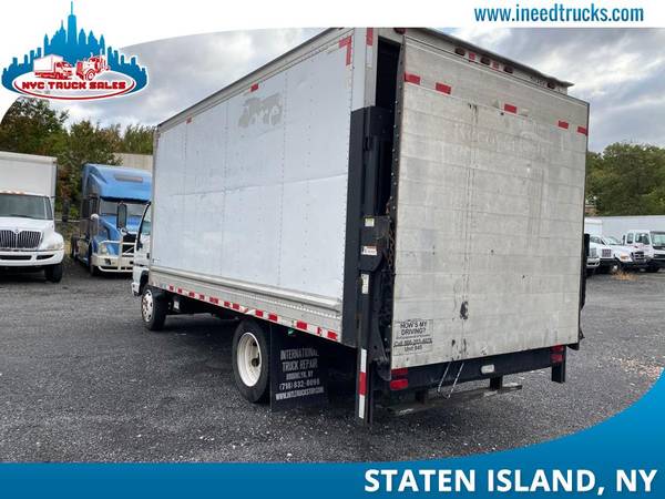2007 ISUZU NQR 16' FEET DIESEL BOX TRUCK LIFT GATE LOW MILES -maryland for sale in Staten Island, District Of Columbia – photo 5