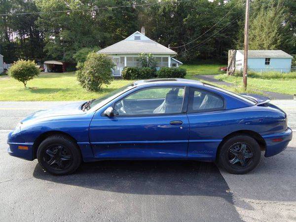 2003 Pontiac Sunfire Base 2dr Coupe CASH DEALS ON ALL CARS OR BYO... for sale in Lake Ariel, PA