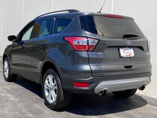 2018 Ford Escape SE FWD - - by dealer - vehicle for sale in Calumet City, IL – photo 10