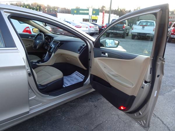 2012 Hyundai Sonata GLS, Immaculate Condition 90 Days Warranty for sale in Roanoke, VA – photo 13