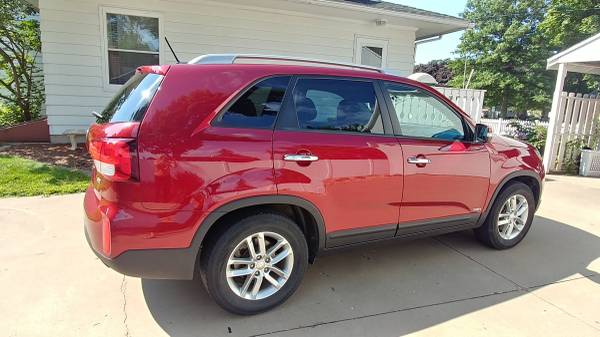 2015 Kia Sorento (taken great care of) for sale in Manchester, IA – photo 4