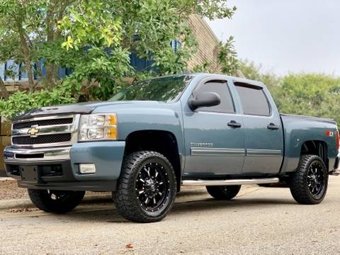 *82K MILES*LIFTED*2011 CHEVROLET SILVERADO Z71 4X4*FINANCING AVAILABLE for sale in Greensboro, NC – photo 4