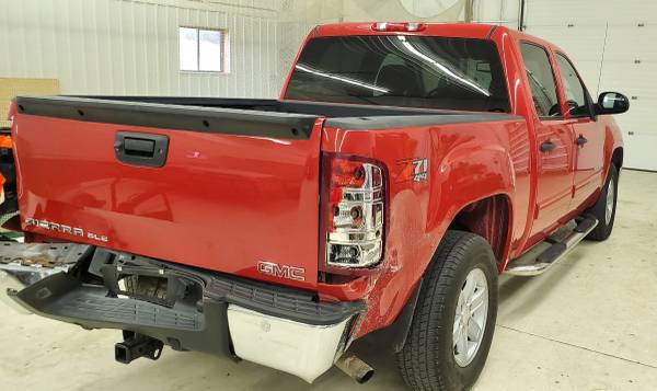 2013 GMC Sierra Z71 repairable for sale in Clear Lake, IA – photo 6