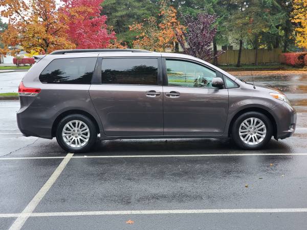 2011 Toyota Sienna XLE * 8 Passenger * 3rd Row seat * Clean Title * for sale in Lynnwood, WA – photo 6