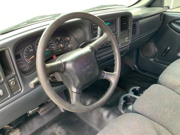 2002 GMC Sierra SL 2wd 8’bed Pickup Southern Truck! $4,990 - cars &... for sale in Halifax, MA – photo 9
