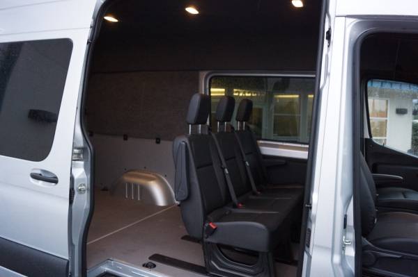 2019 Mercedes Sprinter 2500 CREW VAN diesel 1/2 cargo 1/2 pass van -... for sale in Des Moines, WA – photo 10