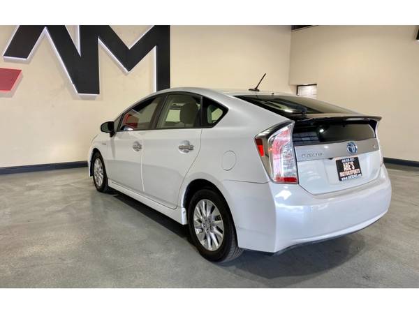 2014 TOYOTA PRIUS PLUG-IN 5DR HB - cars & trucks - by dealer -... for sale in Sacramento , CA – photo 7