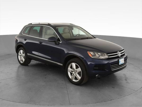2011 VW Volkswagen Touareg VR6 Lux Sport Utility 4D suv Blue -... for sale in Chicago, IL – photo 15
