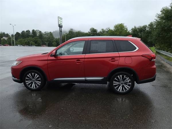 2019 Mitsubishi Outlander SEL suv Red - cars & trucks - by dealer -... for sale in Boone, NC – photo 4