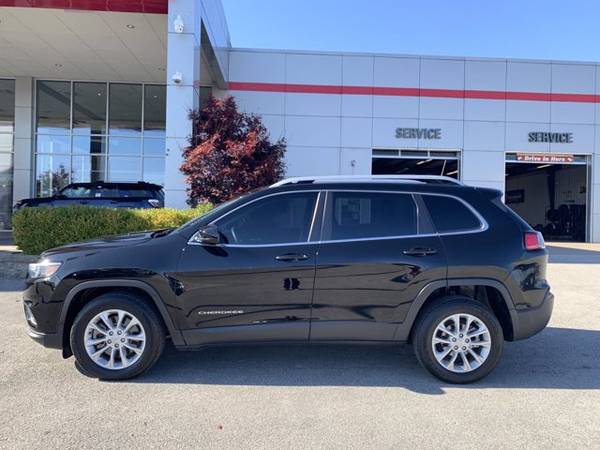 2019 Jeep Cherokee Latitude - cars & trucks - by dealer - vehicle... for sale in Somerset, KY – photo 4