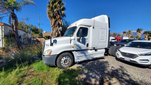 2010 Freightliner Cascsdia for sale in Rancho Cucamonga, CA – photo 2
