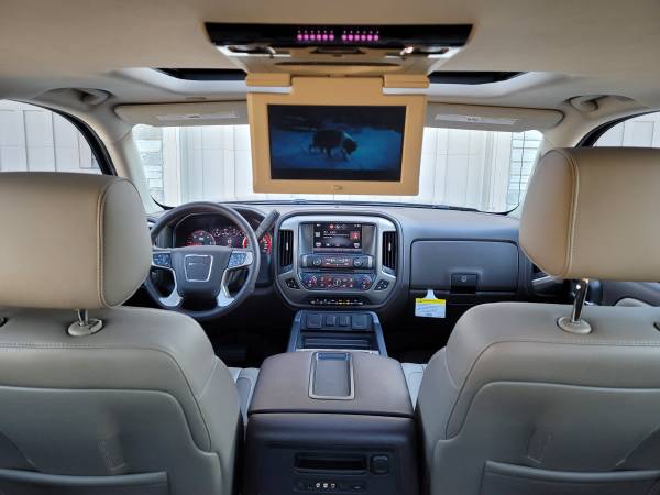 2015 GMC Sierra 1500 Denali 4WD Crew Cab - Low Miles 33k -... for sale in West Fargo, ND – photo 22