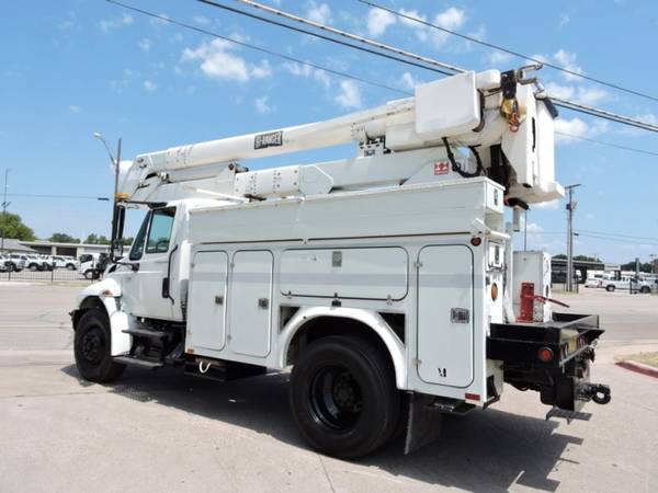 2005 INTERNATIONAL 4300 CRANE TRUCK,UTILITY with for sale in Grand Prairie, TX – photo 9