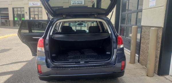 2010 SUBARU OUTBACK PREMIUM WAGON AWD, one owner clean for sale in Minneapolis, MN – photo 11