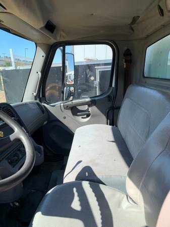 2005 FREIGHTLINER M2 106 ,BOX TRUCK,LIFTGATE,26FT BOX,AUTOMATIC for sale in CHANTILLY, District Of Columbia – photo 7