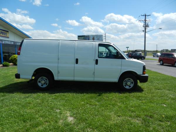 2010 Chevy Express 3500 Cargo - V8, Bins, 1 - Owner! for sale in Georgetown, MD – photo 5