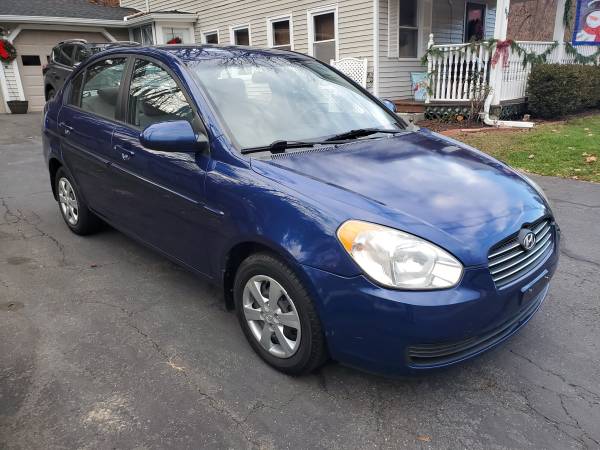 2009 Hyundai Accent - cars & trucks - by owner - vehicle automotive... for sale in Thomaston, CT – photo 5