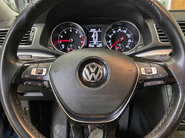 2018 Volkswagen Passat 2.0T SE w/tech pckge - cars & trucks - by... for sale in Springfield, MO – photo 17
