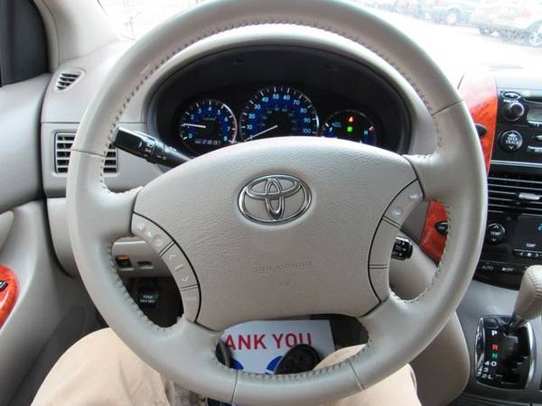 2008 Toyota Sienna - 3mo/3000 mile warranty!! - cars & trucks - by... for sale in York, NE – photo 6