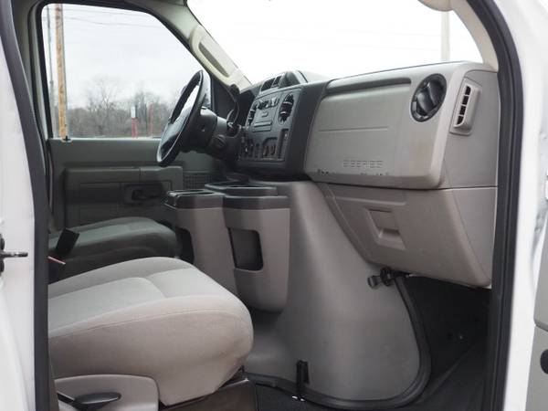 2013 Ford E-Series Cargo E-250 - - by dealer - vehicle for sale in Des Moines, IA – photo 9