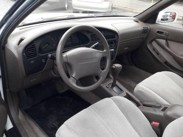 1995 Toyota Camry *gas saver* - cars & trucks - by dealer - vehicle... for sale in Renton, WA – photo 9