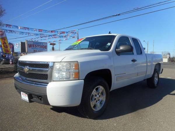 REDUCED PRICE!!!! 2007 CHEVY 1500 EXTENDED CAB 4X4 SILVERADO for sale in Anderson, CA – photo 2