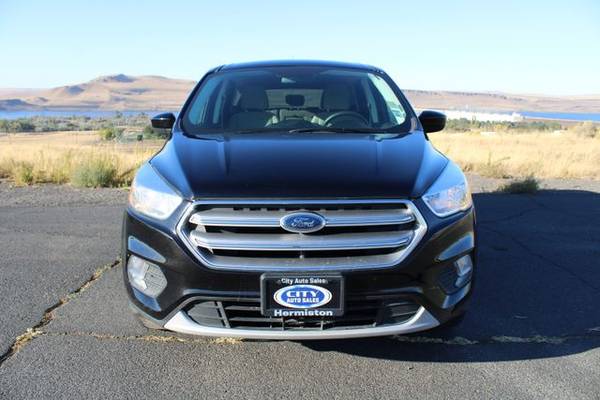 Ford Escape - BAD CREDIT BANKRUPTCY REPO SSI RETIRED APPROVED - cars... for sale in Hermiston, OR – photo 2