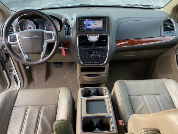 2012 Chrysler Town Country Touring - L - - by dealer for sale in Other, TN – photo 9