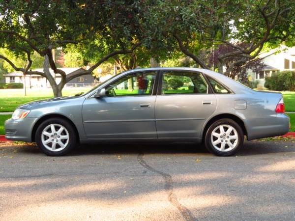 2004 Toyota Avalon 4dr Sdn XLS w/Bench Seat***All Credit Welcome***... for sale in Garden City, OR – photo 5